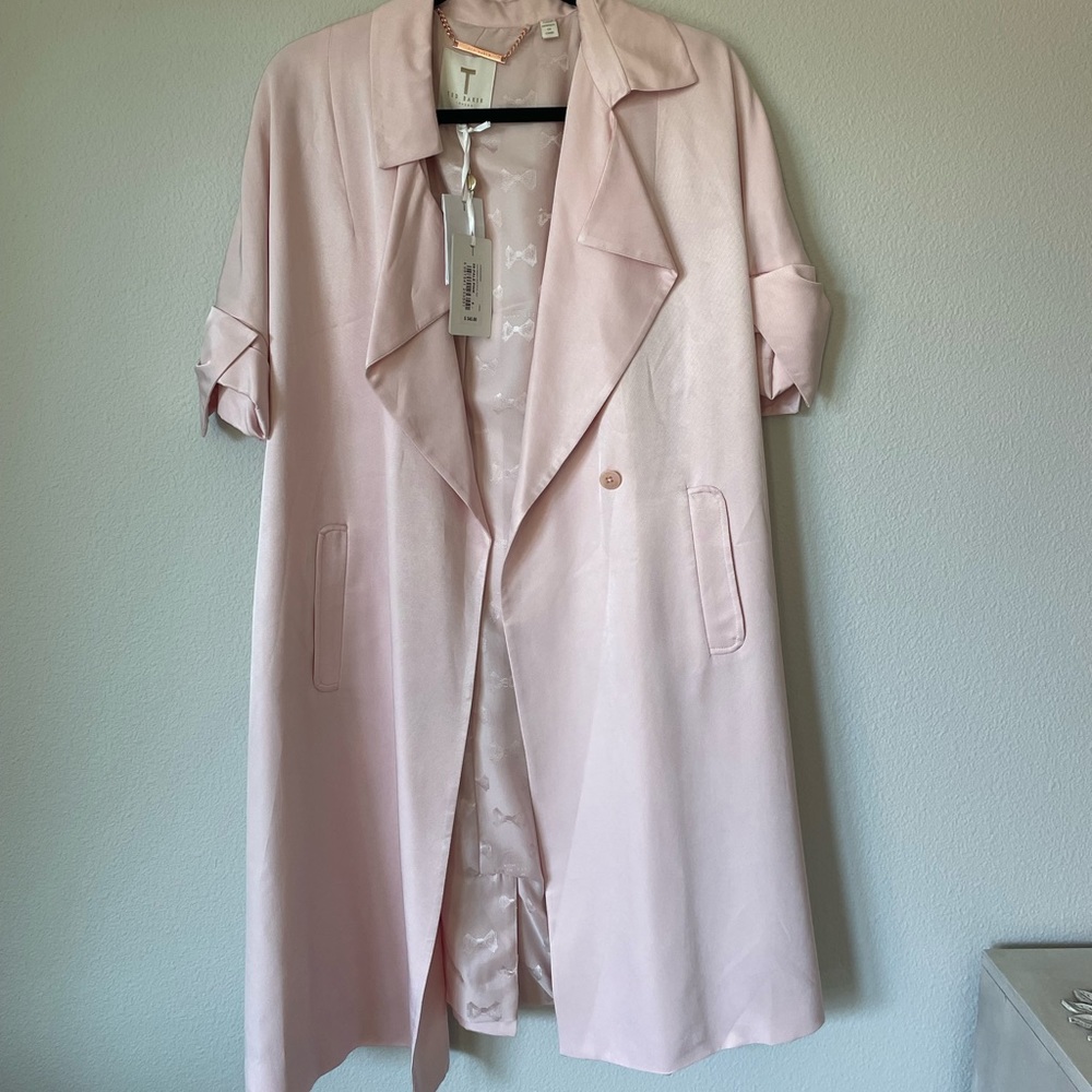 Light pink trench coat. Size 4=US size 10